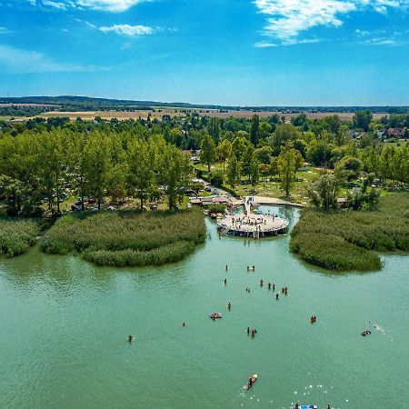 Hotel Balatontourist Berény Naturist Camping Balatonberény Esterno foto