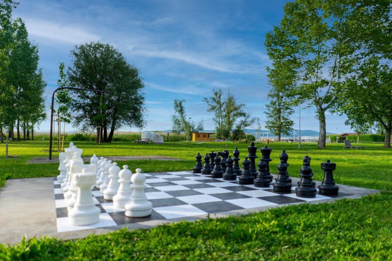 Hotel Balatontourist Berény Naturist Camping Balatonberény Esterno foto